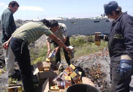 Destruyen 275 vinos San Francisco decomisados en Galápagos