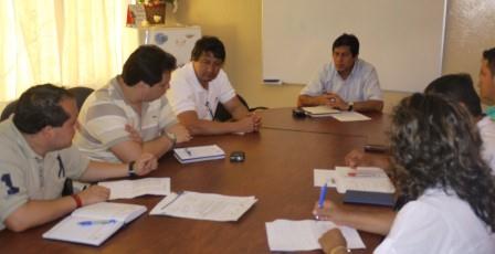Gobernador ratifica ante EP Petroecuador pedido de construcción central de envasamiento de gas para Galápagos